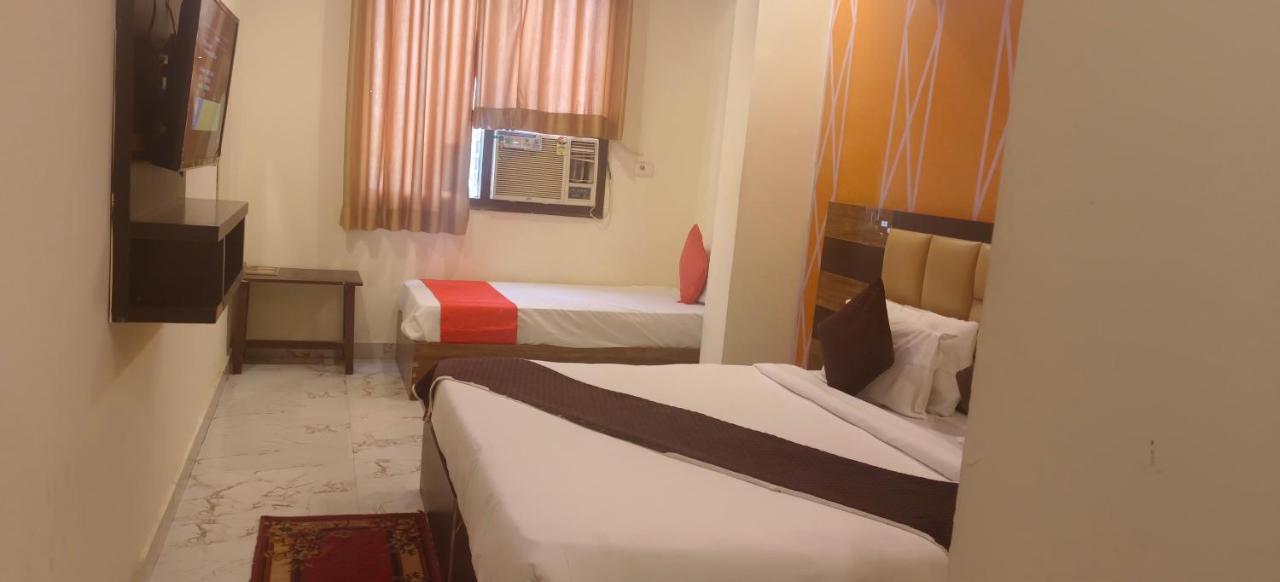 Airport Hotel Prince Palace By Byobhotels New Delhi Exterior foto