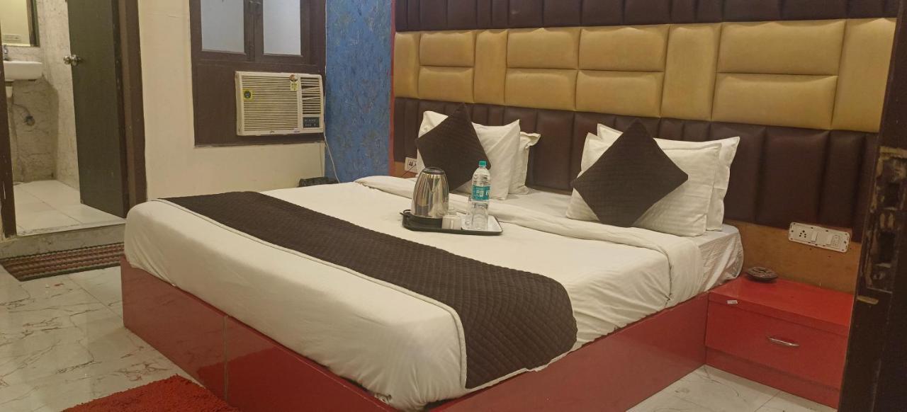 Airport Hotel Prince Palace By Byobhotels New Delhi Exterior foto