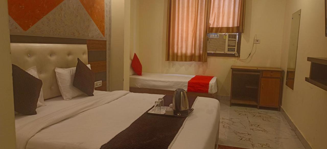 Airport Hotel Prince Palace By Byobhotels New Delhi Exterior foto